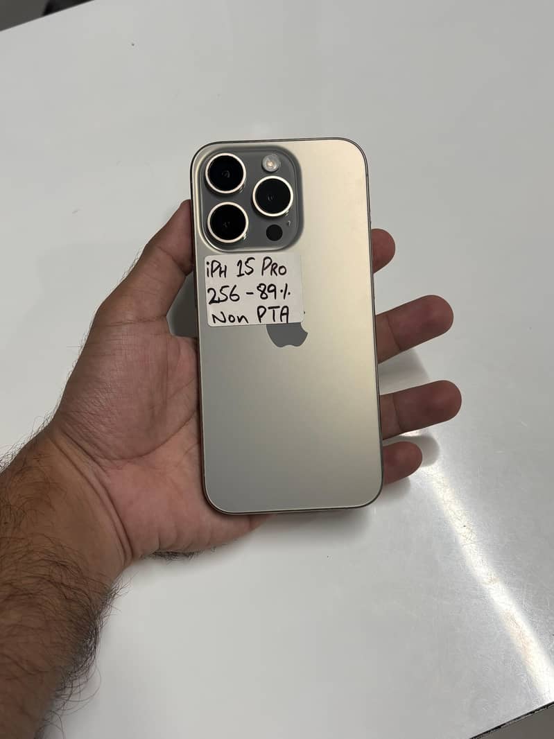 Apple iPhone 15 Pro Max 6