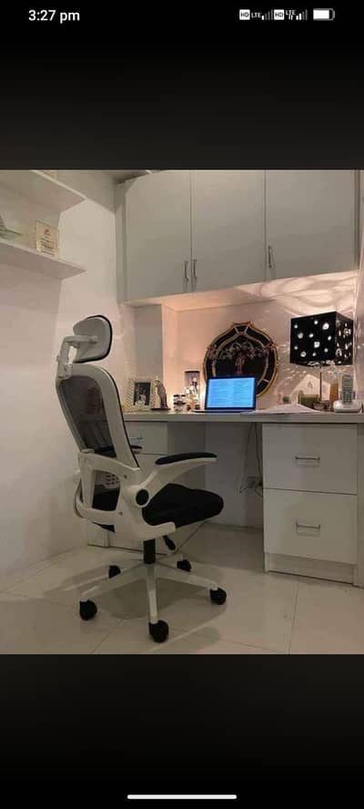 revolving chair