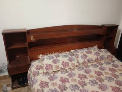 KING SIZE BED FOR SALE
