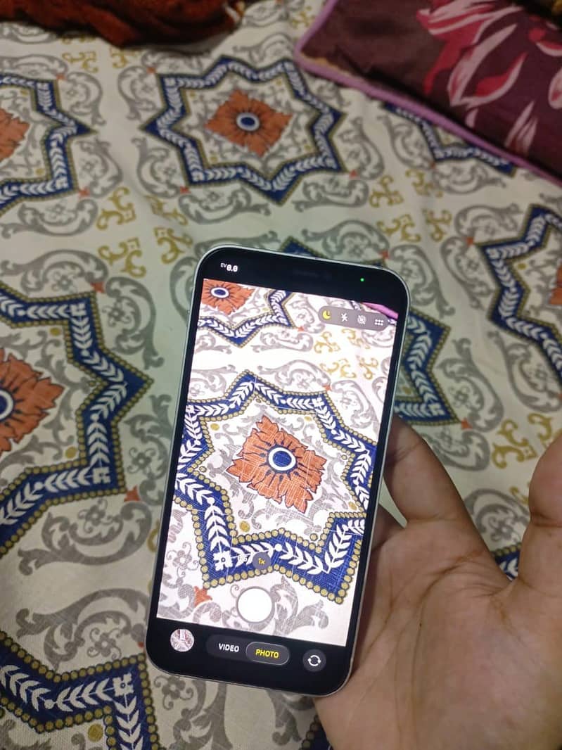 Apple iPhone 12 0