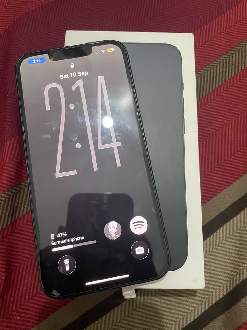 Apple iPhone 13 0