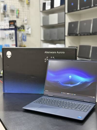 Dell Alienware 16 Aurora | Core 7 240H | Nvidia RTX 5050 8GB GPU