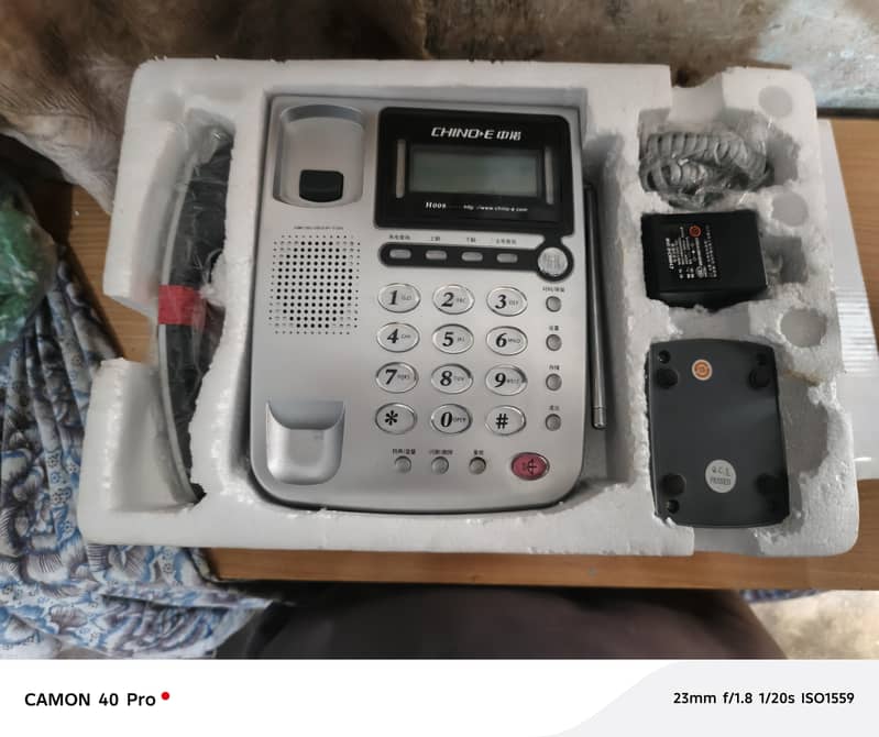 telephone 1