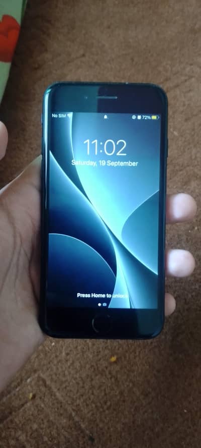 Apple iPhone 7