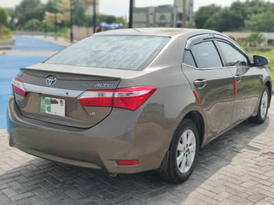 Toyota Corolla Altis 2015 (Total Genuine)