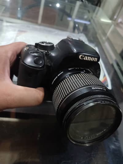 urgent Sale Canon EOS 600 D camera with Kit bag , 2 original Batterie
