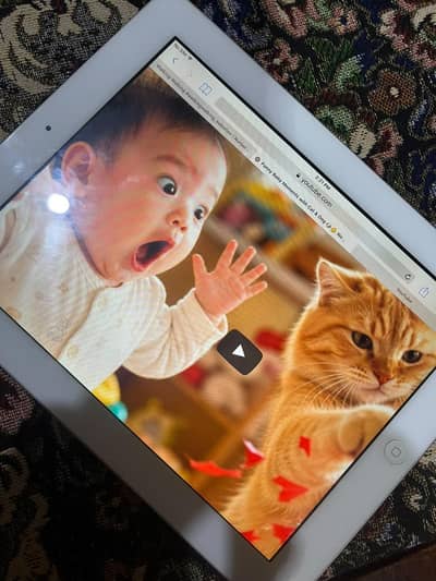 ipad 4 for urgent sell