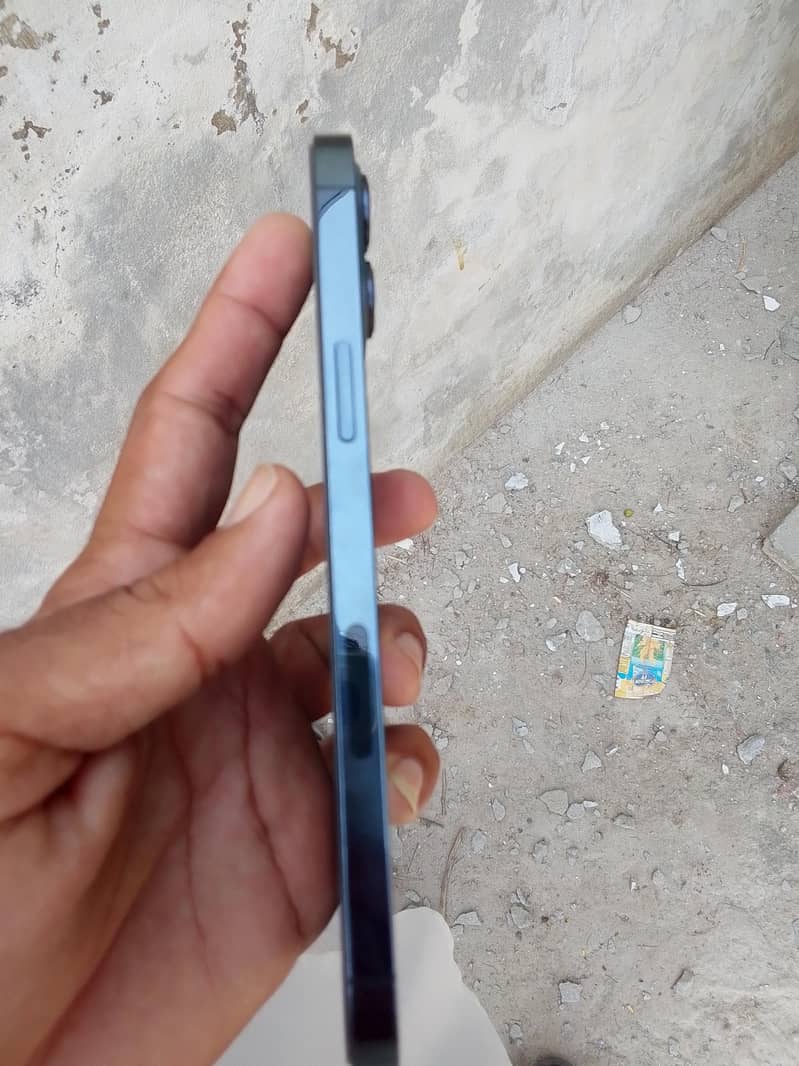 Apple iPhone 12 Pro Max 1