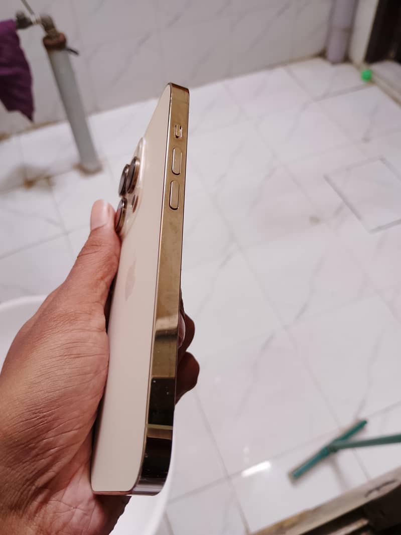 iphone 14pro 4