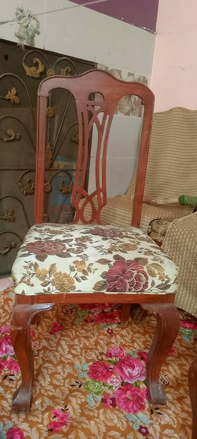8 seatar New wood chinoti dining table 100 wood bilkul new hy