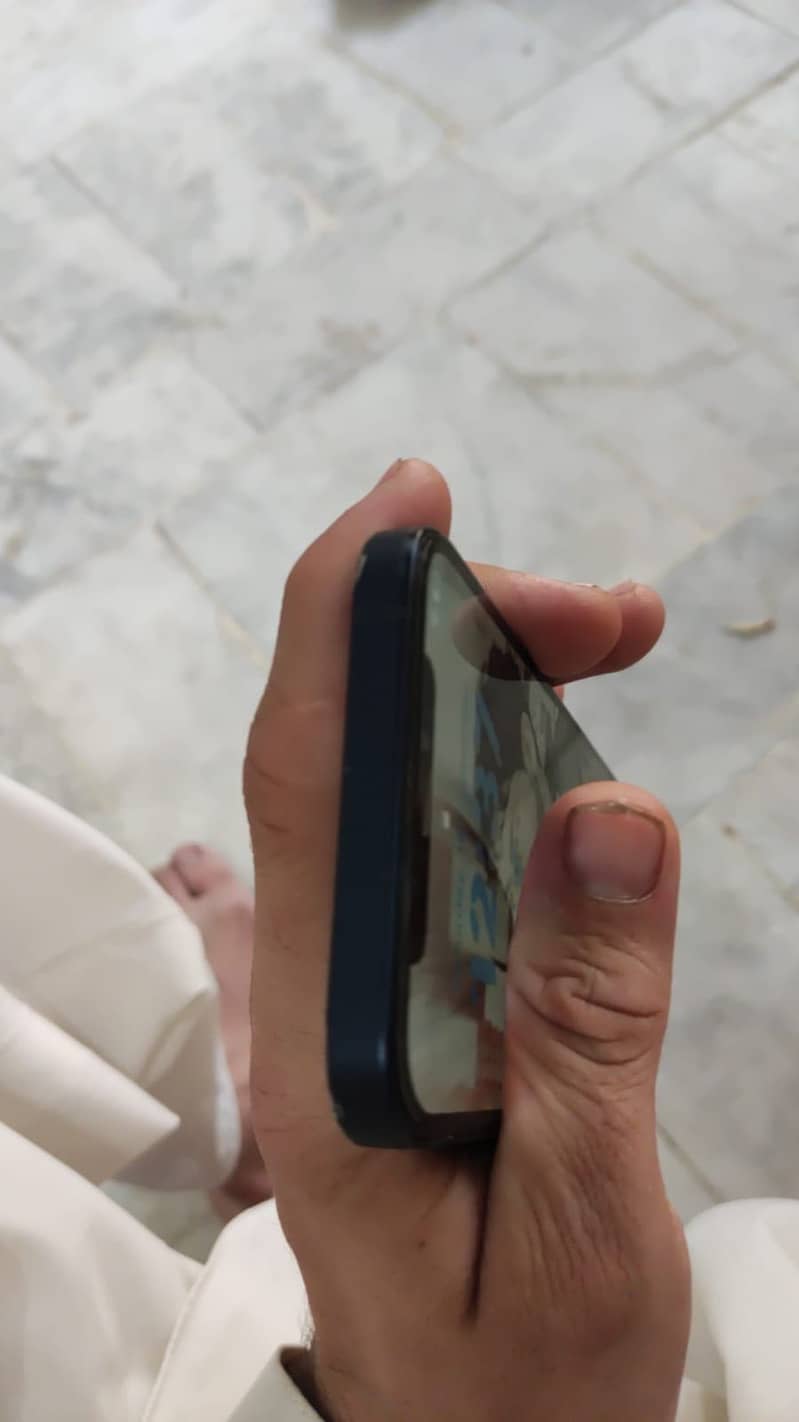Apple iPhone 12 5