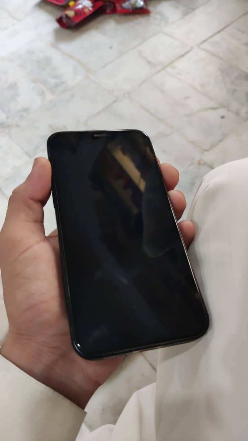 Apple iPhone 12 6