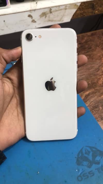 Apple iPhone SE