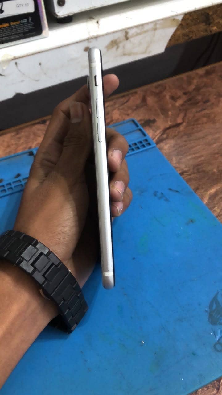 Apple iPhone SE 1