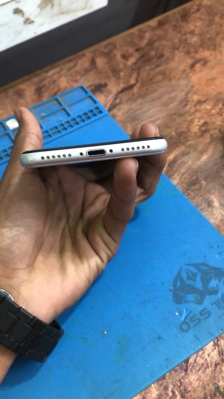 Apple iPhone SE 2