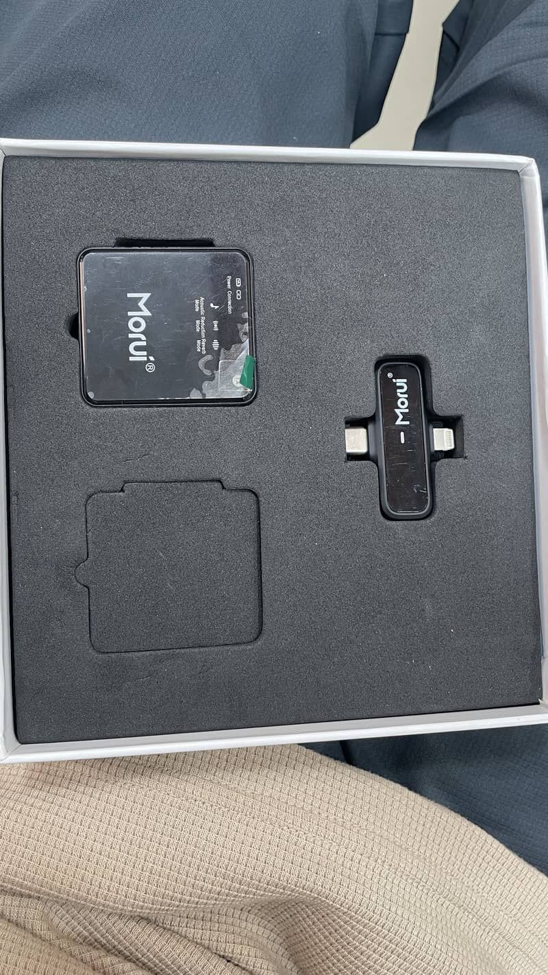 Wireless microphone 6