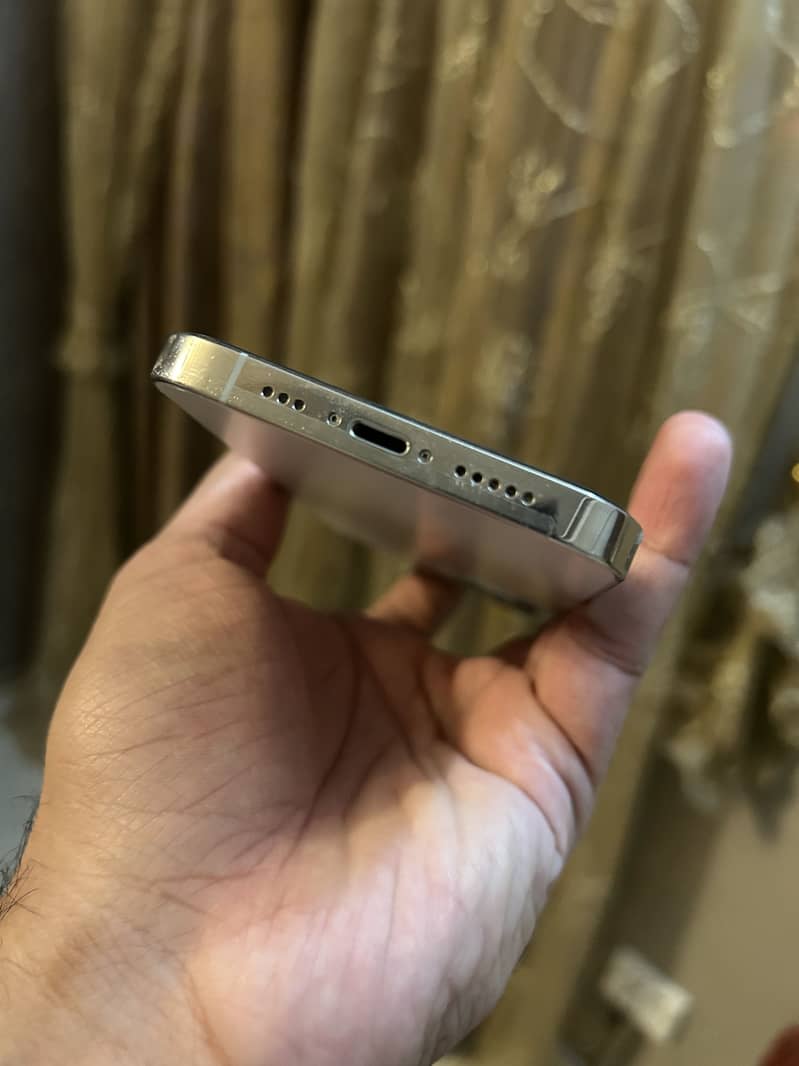 Apple iPhone 12 Pro 4