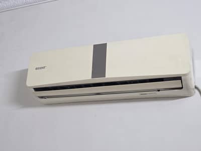 1.5 Ton Orient Ac Urgent Sale