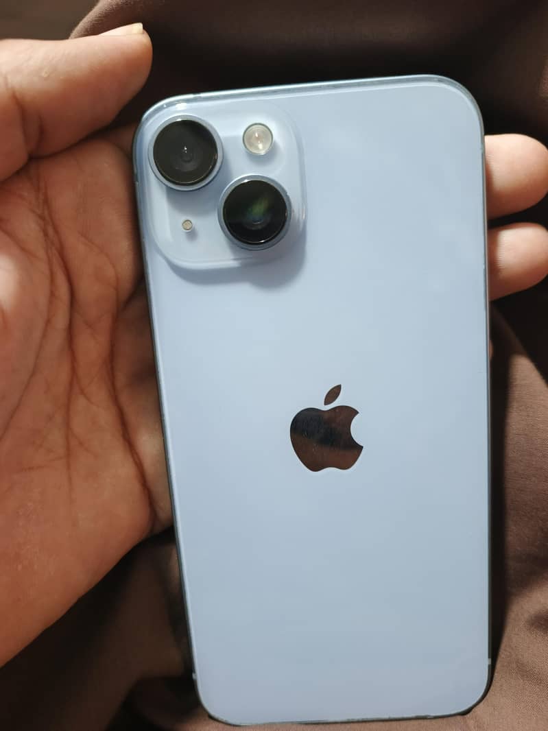 Apple iPhone 14 4
