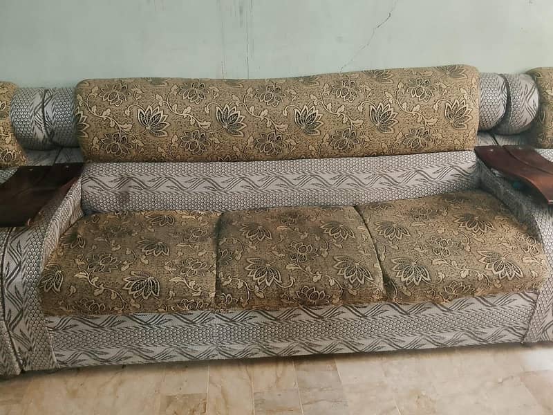 5 Seater Sofa Set 0