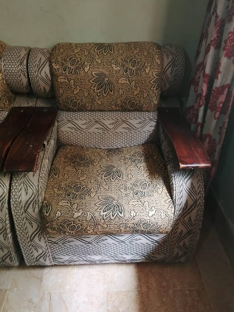 5 Seater Sofa Set 4