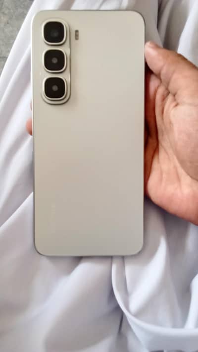 Infinix Hot 6