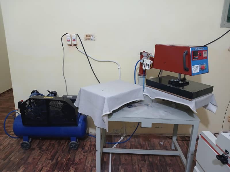 DTF PRINTER MACHINE AND BED 0