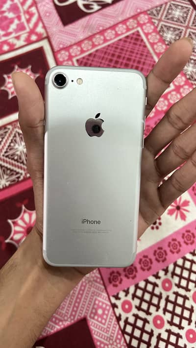 Apple iPhone 7