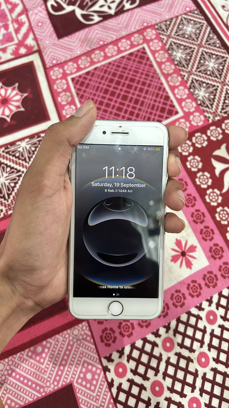 Apple iPhone 7 4