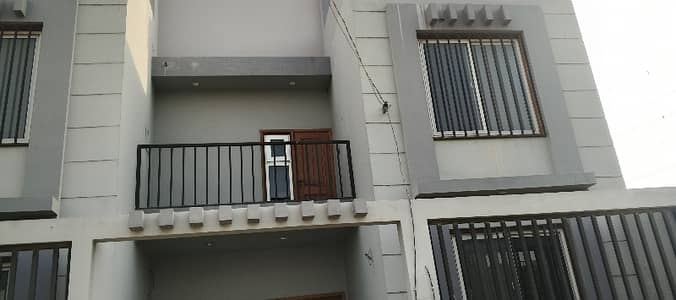 OAK RESIDENCY HOUSE FOR SALE