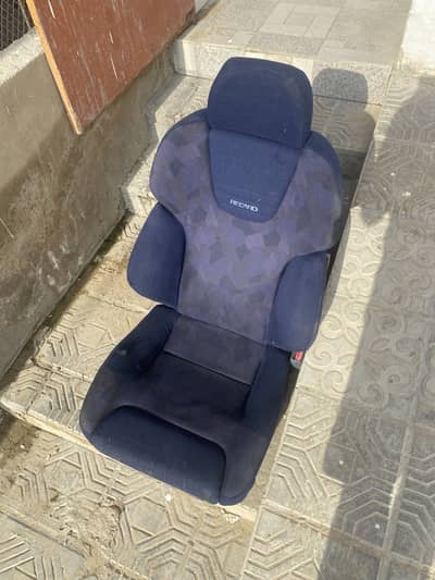 Bucket seat
