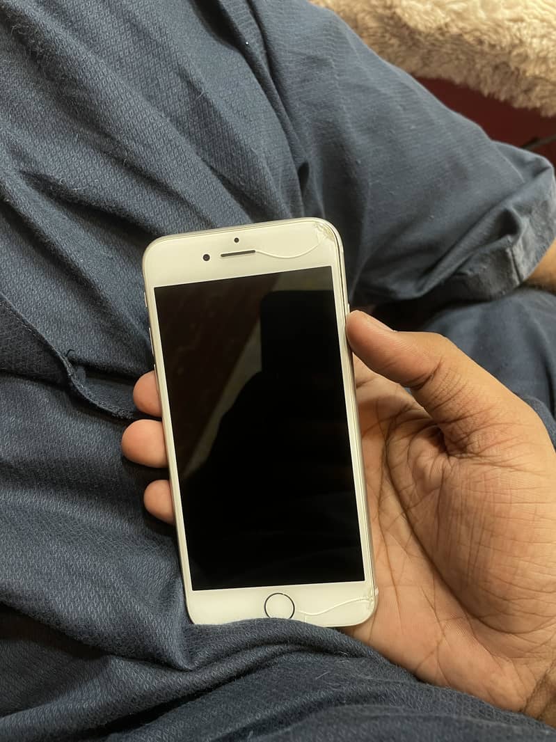 Apple iPhone 8 1