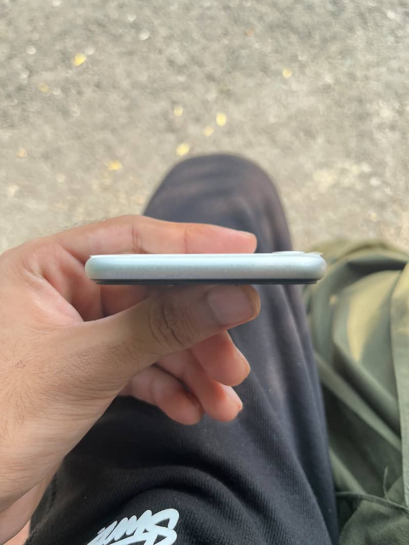 Apple iPhone SE 2 2
