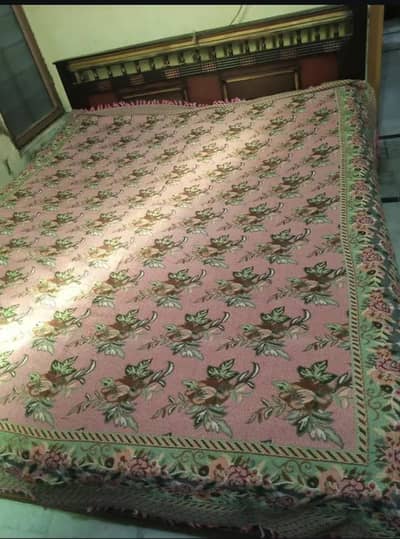 wooden queen size bed without matress