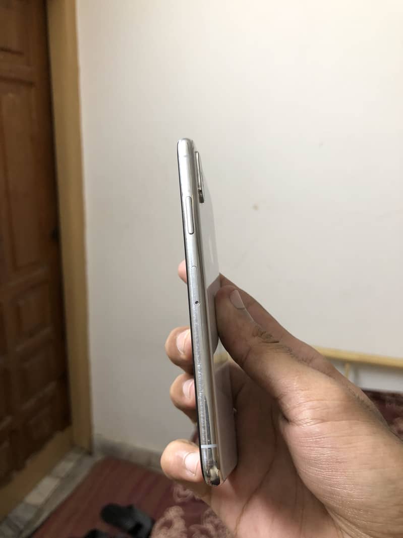 Apple iPhone X 1