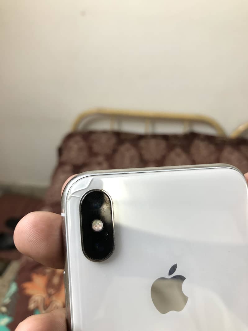 Apple iPhone X 5