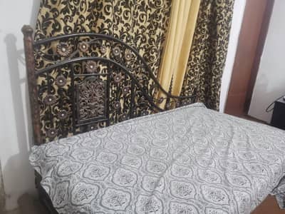 iron single bed