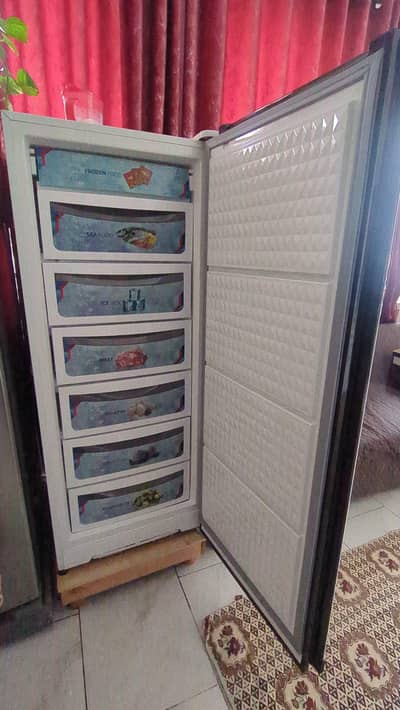 Dawlance Vertical Freezer