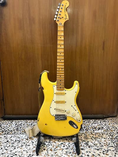 FOR SALE — Vintage Fender Japan ST72-95DM Stratocaster