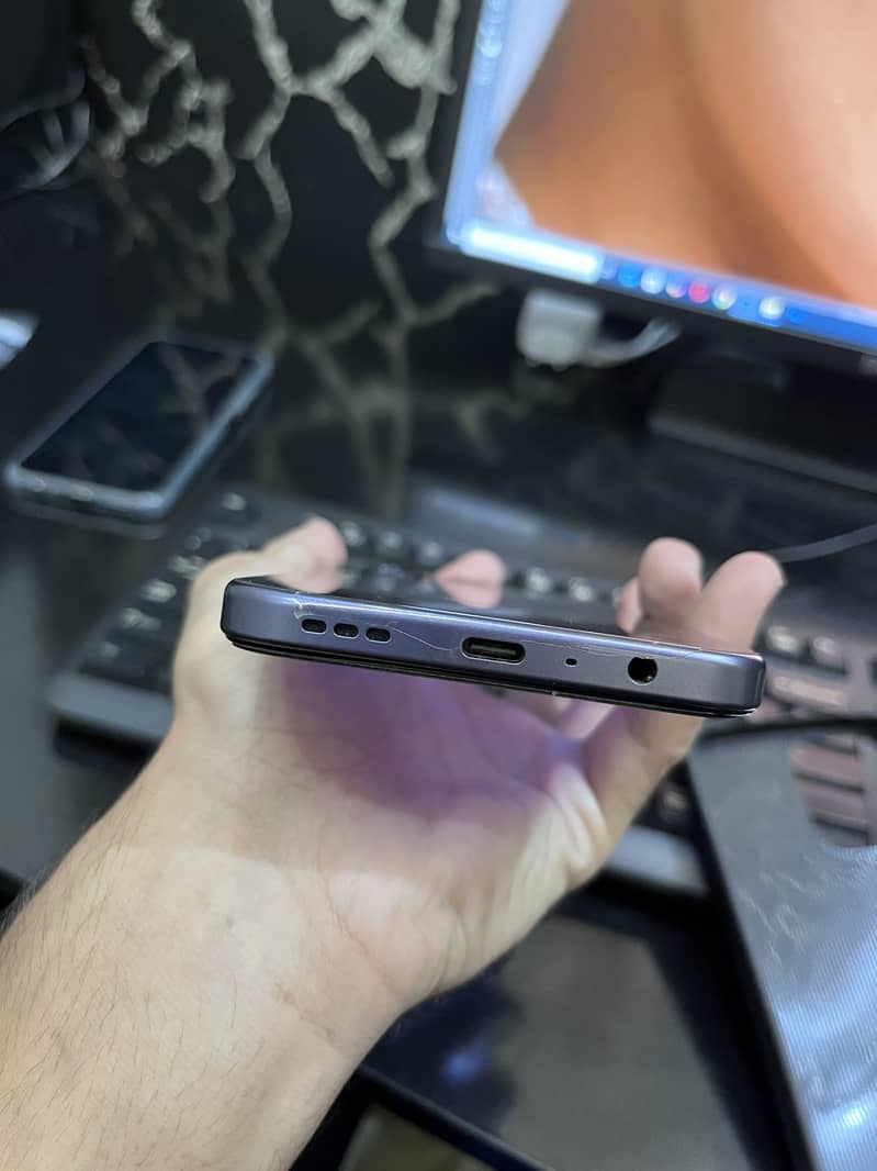 OPPO A6k 5