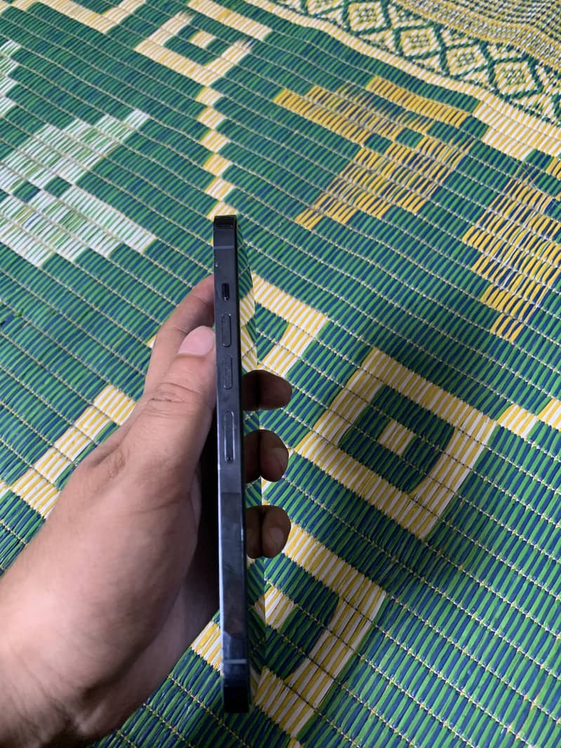 Apple iPhone 13 Pro Max 3