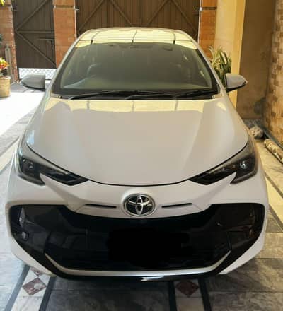 Toyota Yaris gli CVT 1.3 special edition B2B genuine
