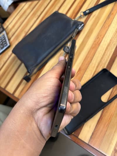 Sony xpera one mark 3  12 | 128