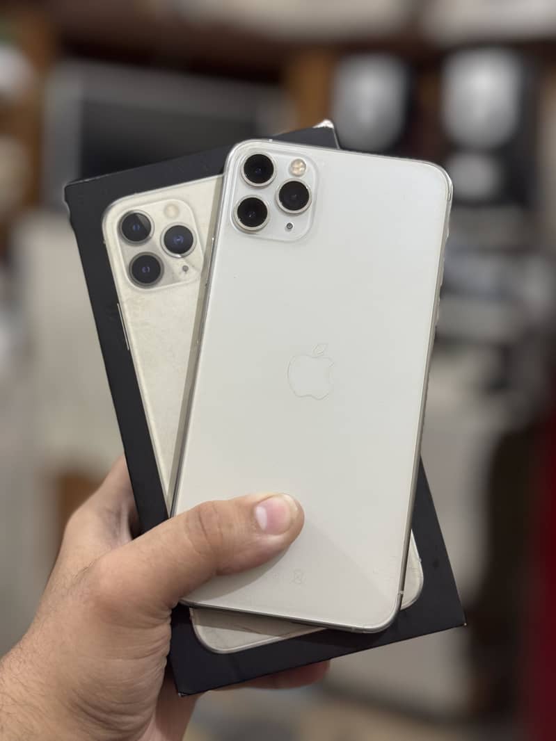 Apple iPhone 11 Pro Max 1