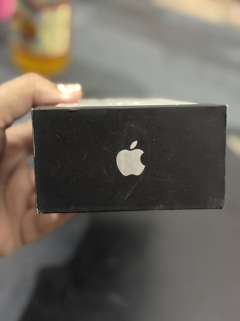 Apple iPhone 11 Pro Max 14
