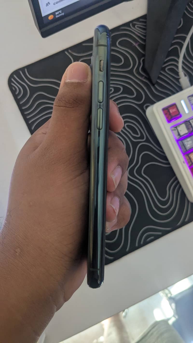 Apple iPhone 11 Pro 5