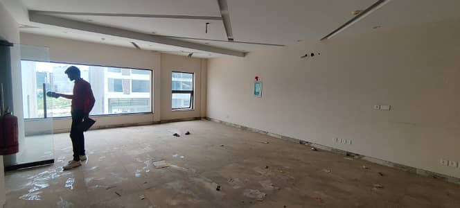 4 Marla 1st floor with Lift