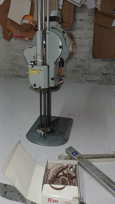 Fabric cutter 8"