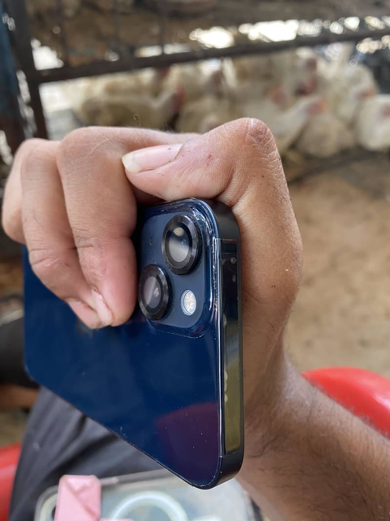 Apple iPhone 13 1