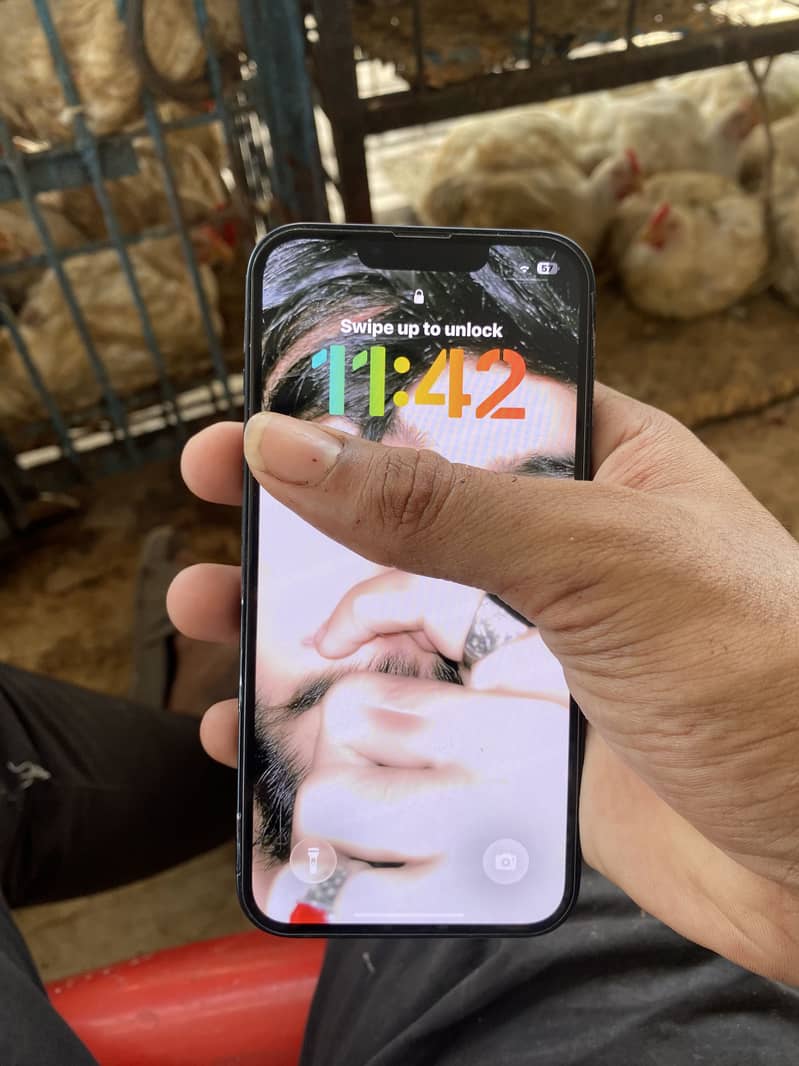 Apple iPhone 13 2